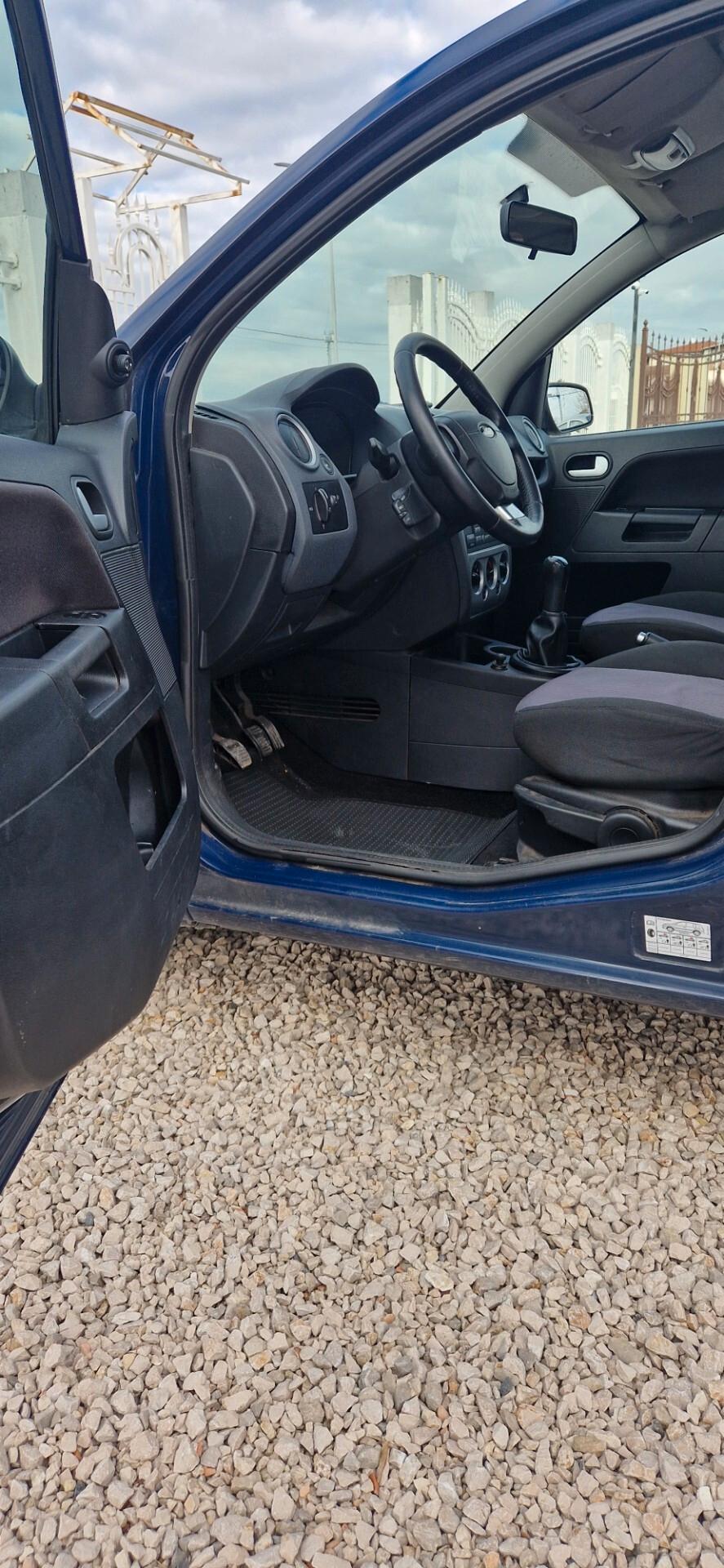 Ford Fusion 1.4 16V 5p. Titanium 140000