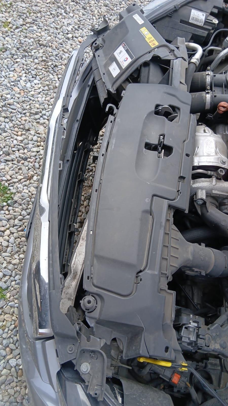 Peugeot 308 BlueHDi 120 S&S Business