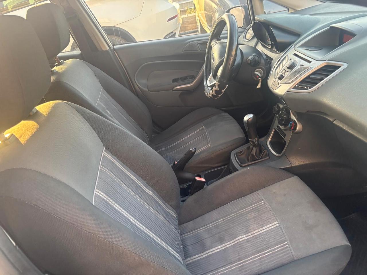 Ford Fiesta 1.4 5 porte Bz.- GPL Titanium