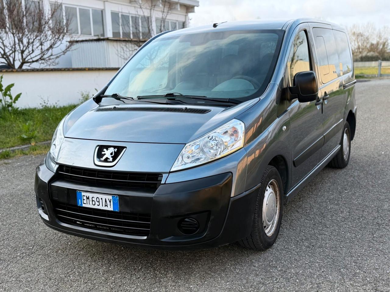 Peugeot Expert Tepee 2.0 HDi 9 POSTI
