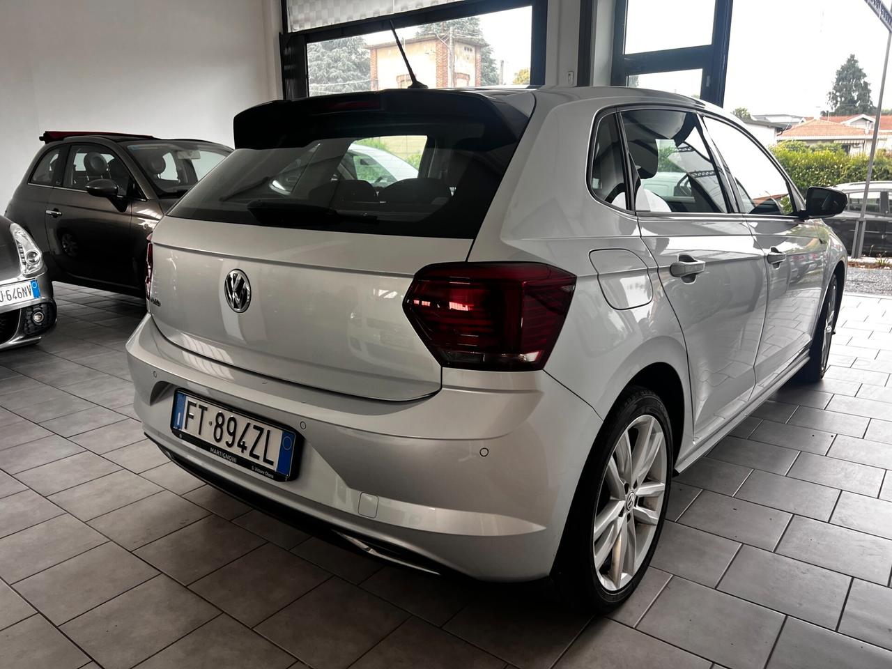 Volkswagen Polo 1.0 TSI 5p. R-LINE NEOPATENTATI