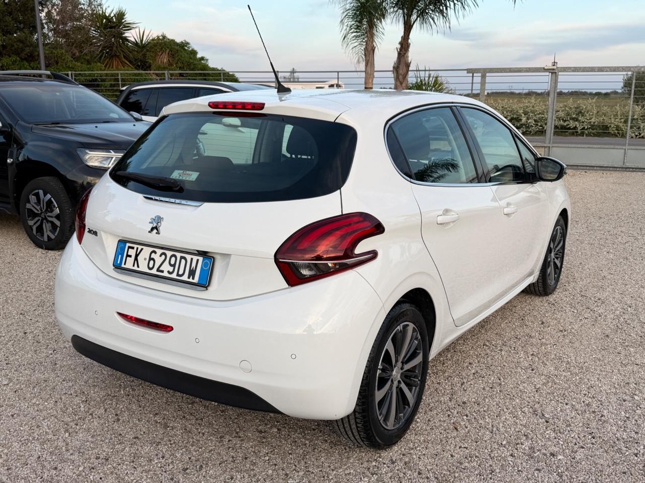 Peugeot 208 BlueHDi 75 5 porte Allure