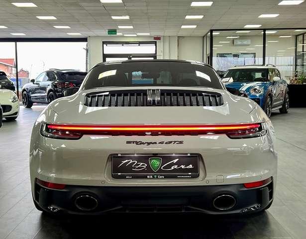 Porsche 992 911 Targa 3.0 4 GTS auto