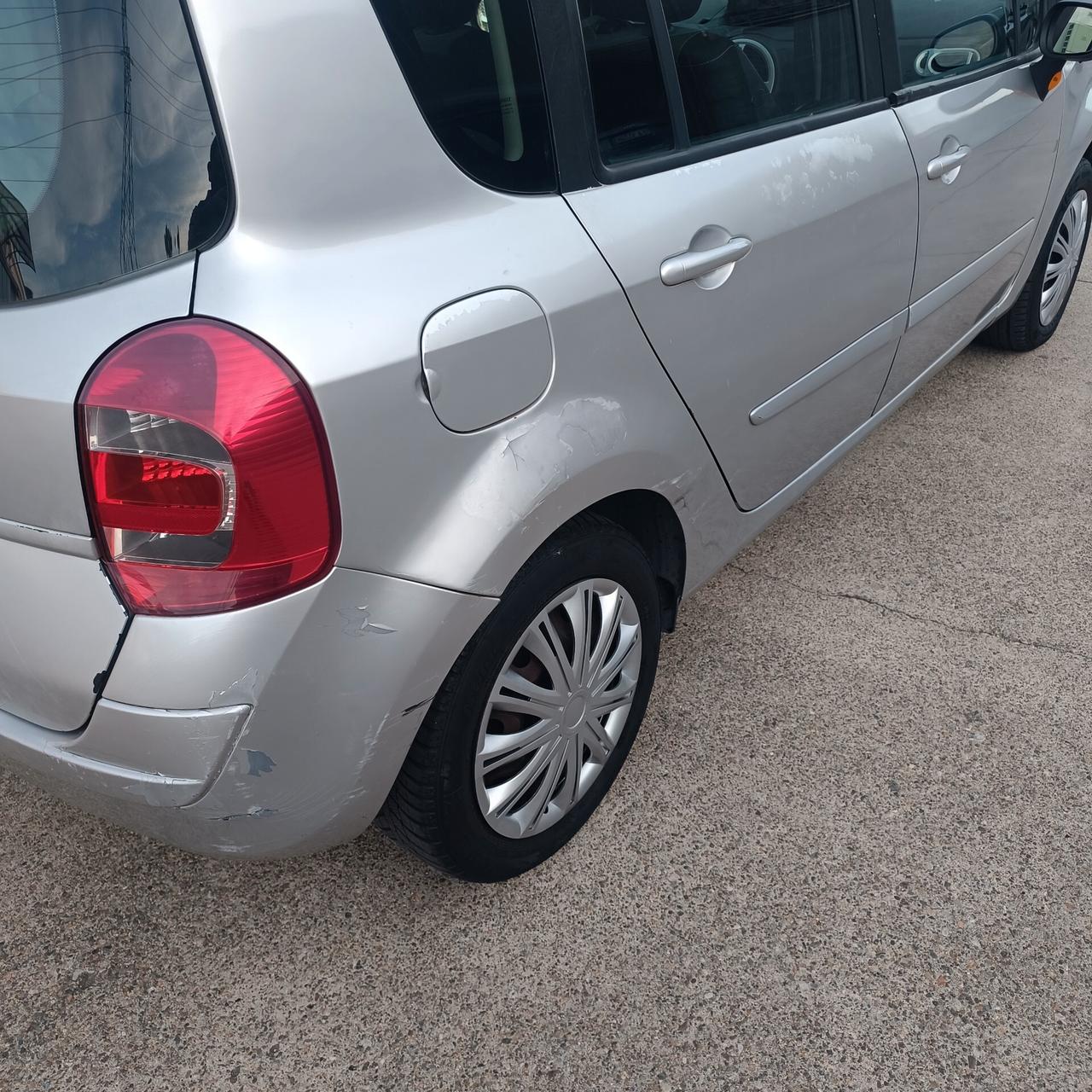 Renault Modus Grand 1.5 dCi 85CV Dynamique