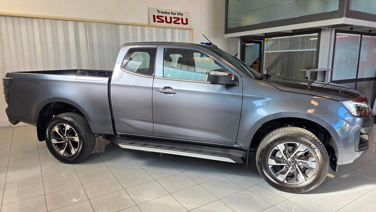 Isuzu D-Max N60 2.2 164 CV SPACE CAB PRESTIGE CASSONE LUNGO