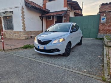 Lancia Ypsilon 1.2 70CV "64.100 km" Bluetooth, Sensori posteriori