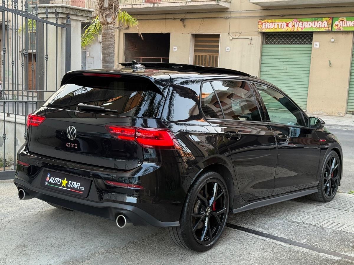 Volkswagen Golf 8 GTI 2.0 TSI 245 CV