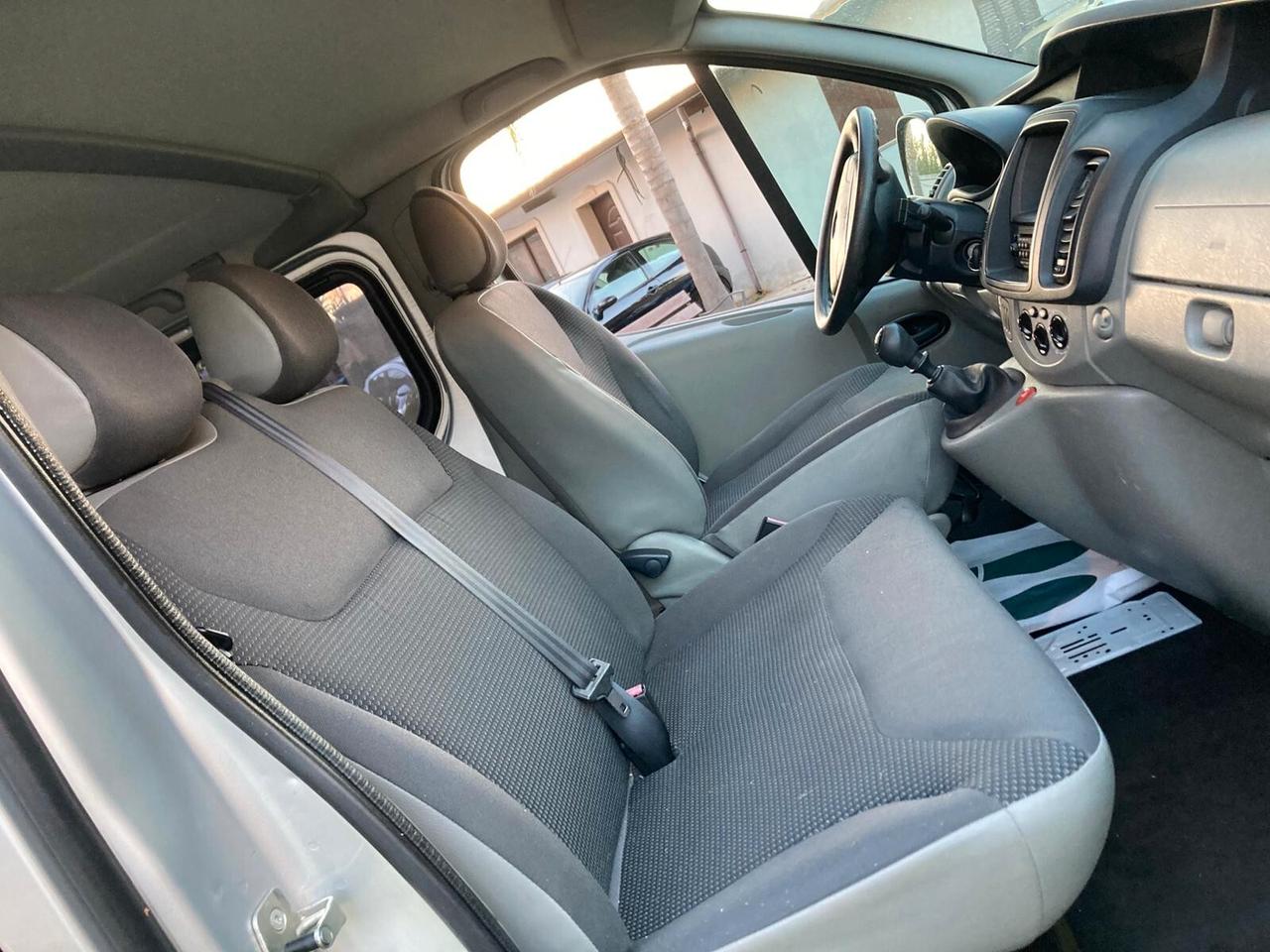 Opel Vivaro 27 2.0 CDTI PC-TN Combi 9 posti