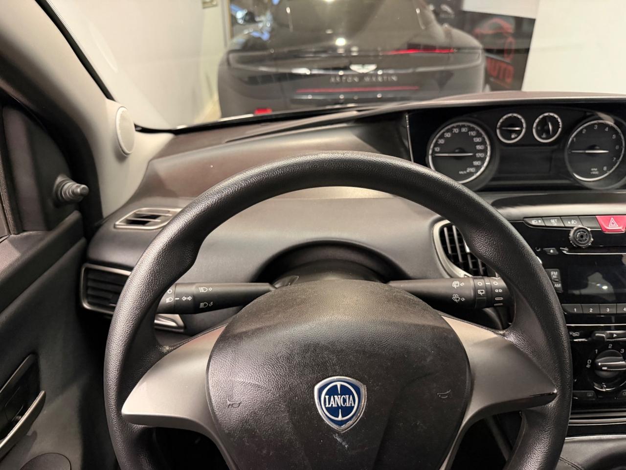 Lancia Ypsilon 1.2 69 CV 5 porte Elle