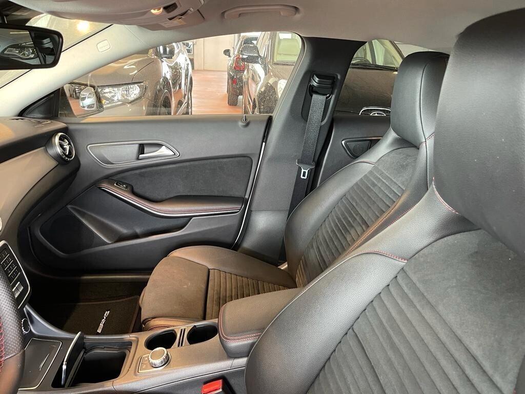 Mercedes-benz CLA 200 d PREMIUM 4Matic Automatic