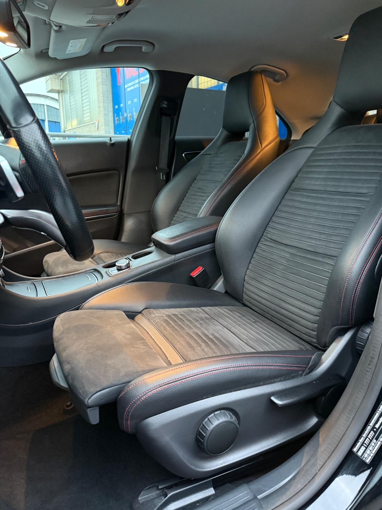 Mercedes-benz CLA 200 d 4Matic Automatic Premium