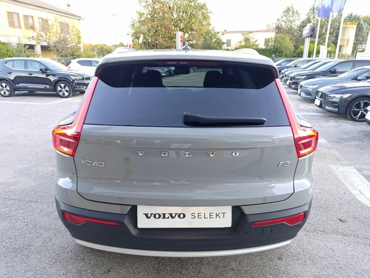 VOLVO - XC40 B3 CORE AUTOMATICO