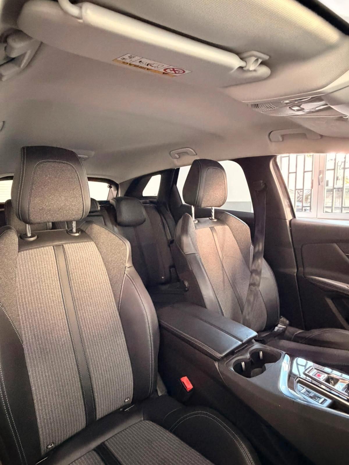 Peugeot 3008 BlueHDi 130 S&S EAT8 Allure Pack