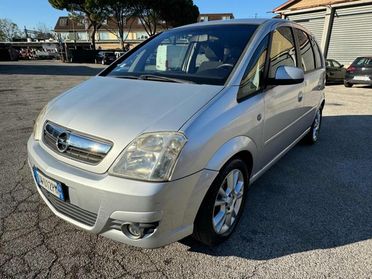 OPEL Meriva 113,644km neopatentati senza nessun lavoro da fare