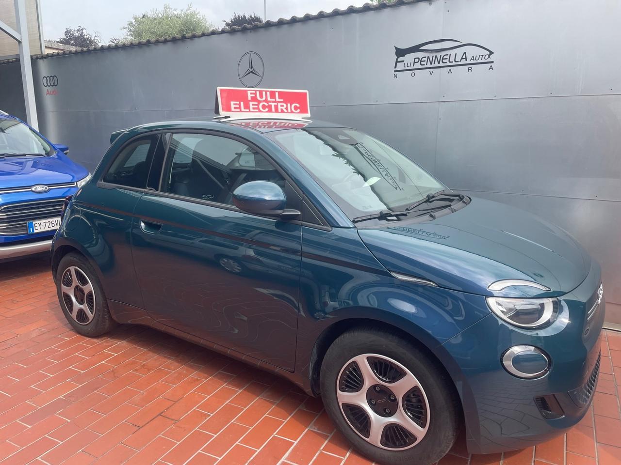 Fiat 500 500e Berlina 23,8 kWh Icon