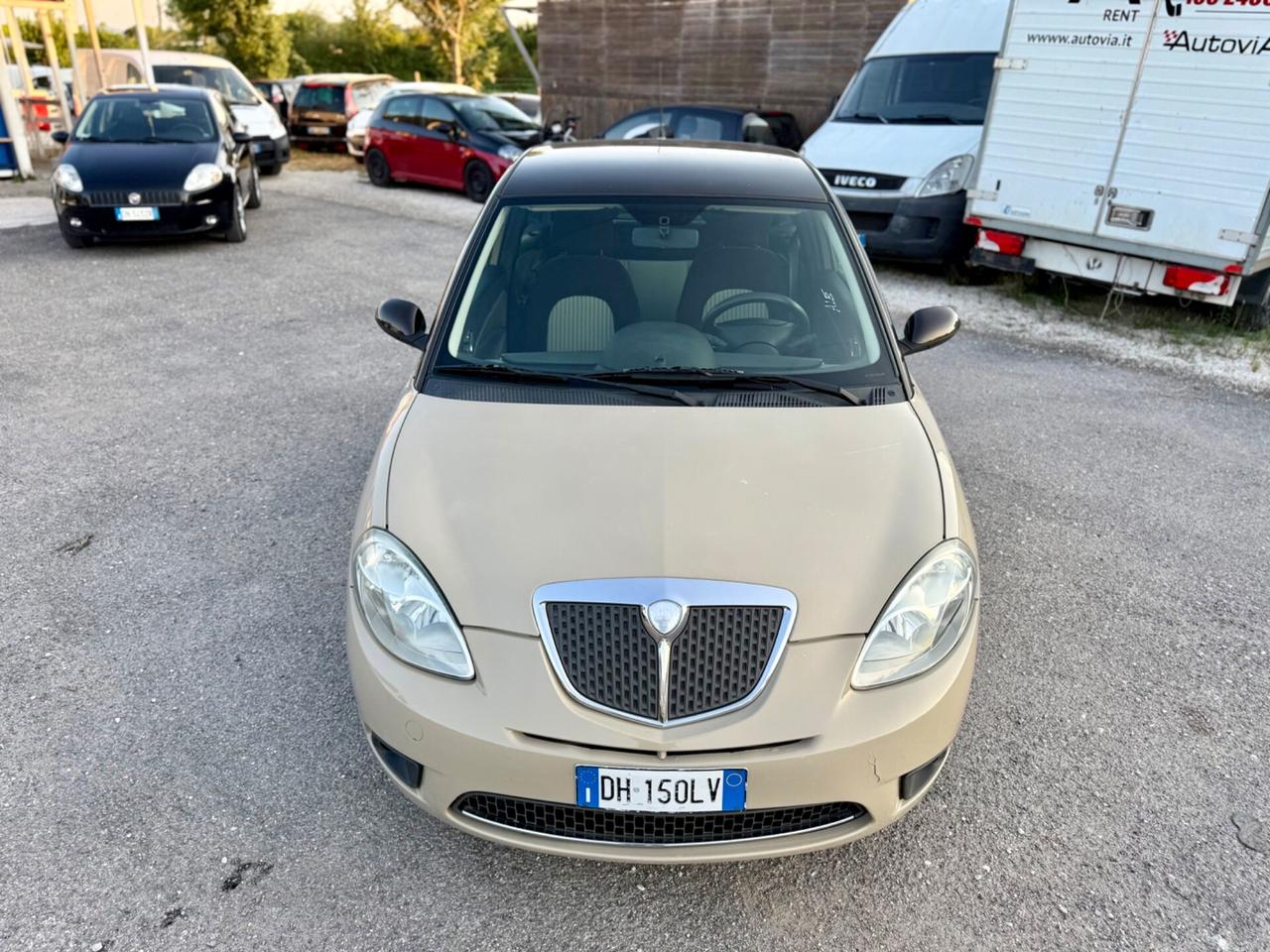 Lancia Ypsilon 1.4 Oro NEOPATENTATI