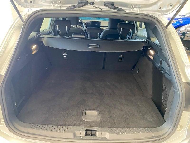 Ford Focus 1.0 EcoBoost Hybrid 125 CV SW ST Line