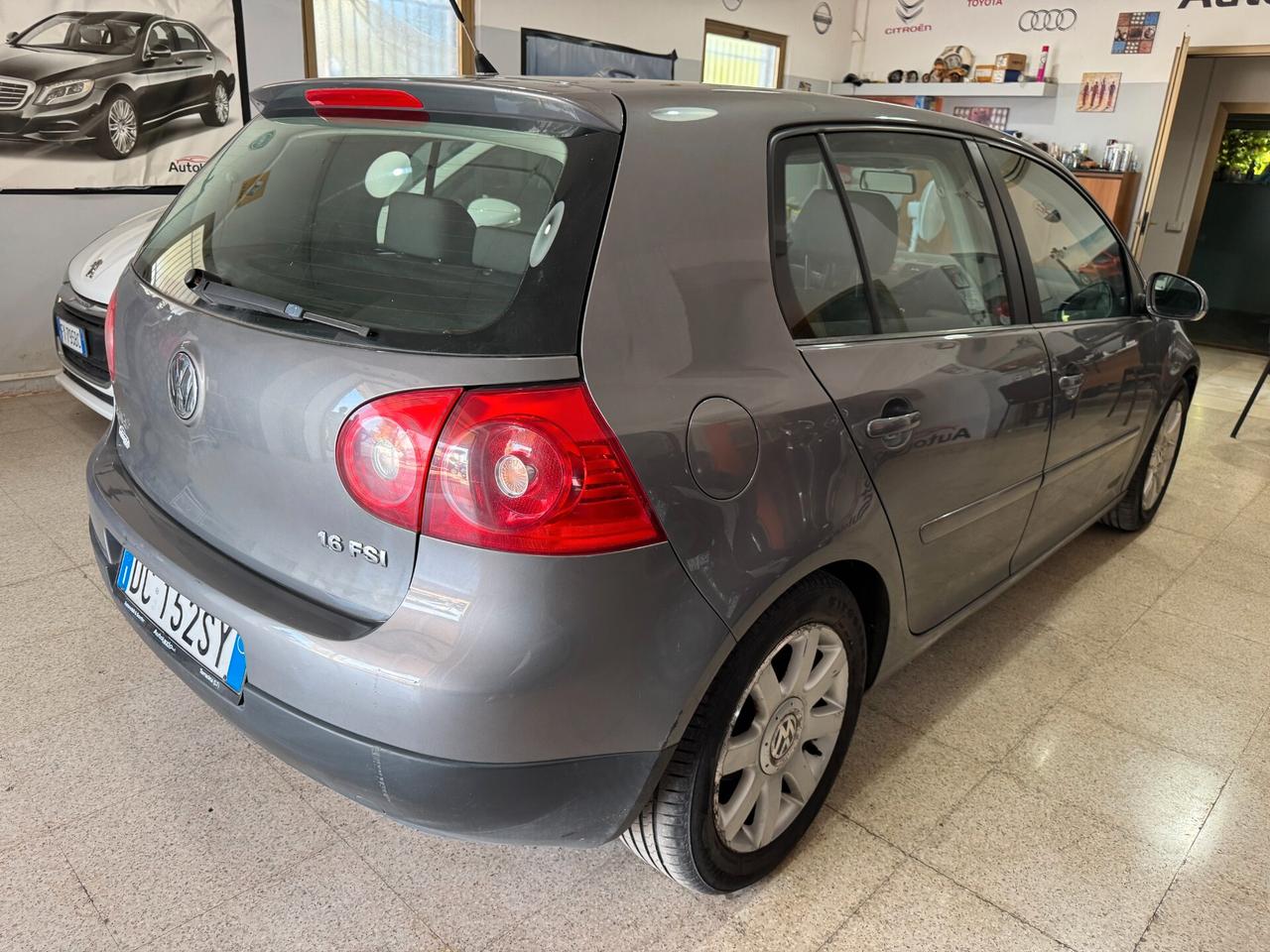 Volkswagen Golf 1.6 16V FSI 5p. Comfortline