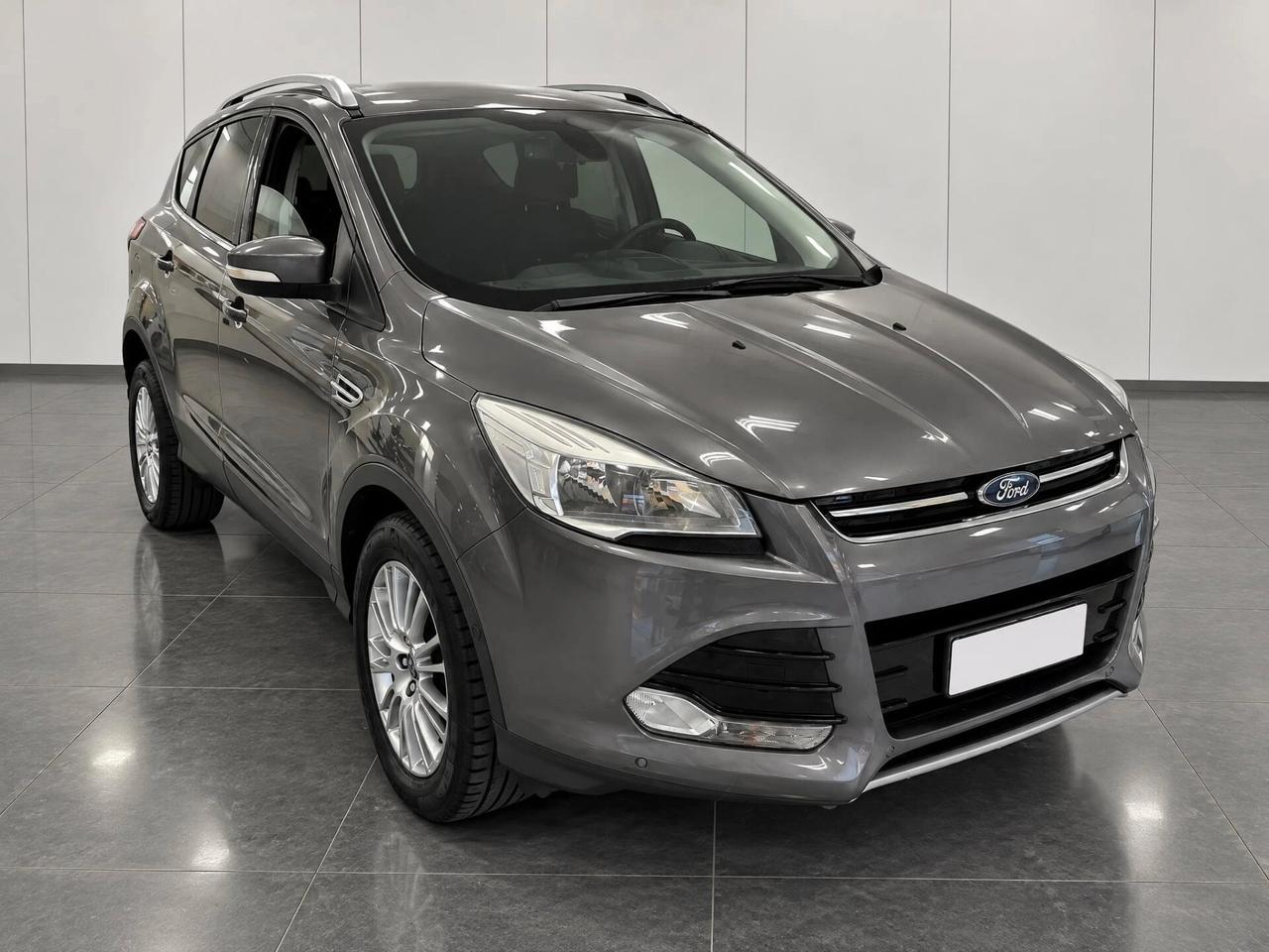 Ford Kuga 2.0 TDCi 140 CV Titanium Autocarro N1
