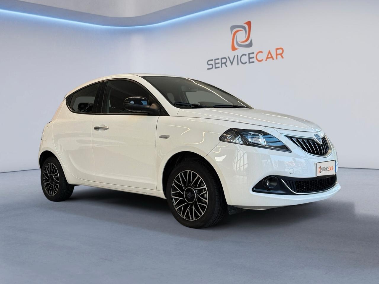 Lancia Ypsilon 1.0 FireFly 5 porte S&S Hybrid Platino
