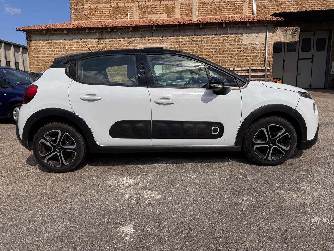 Citroen C3 BlueHDi Shine AUTO INCIDENTATA