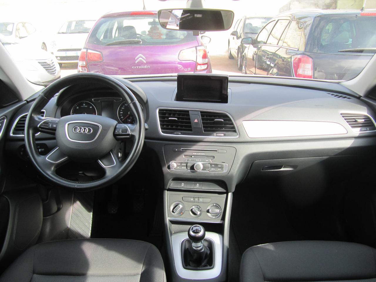 Audi Q3 2.0 TDI 120 CV Business