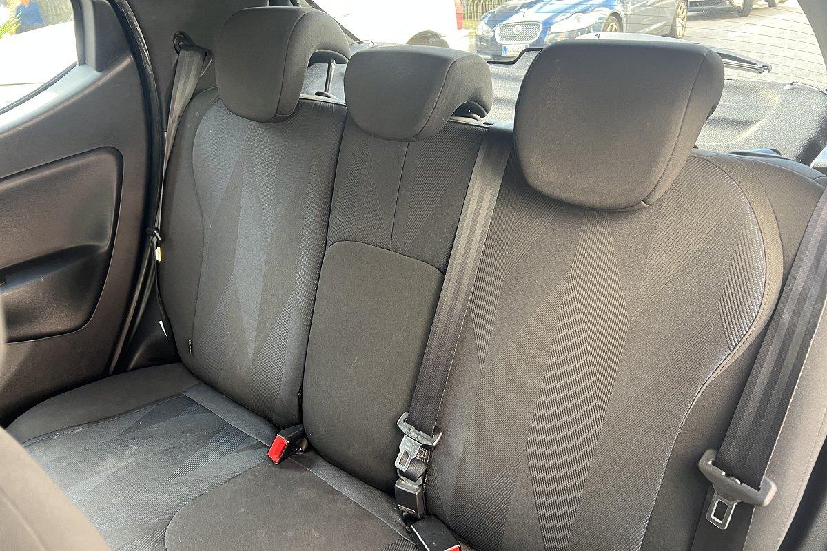 LANCIA Ypsilon 1.2 69 CV 5 porte Silver