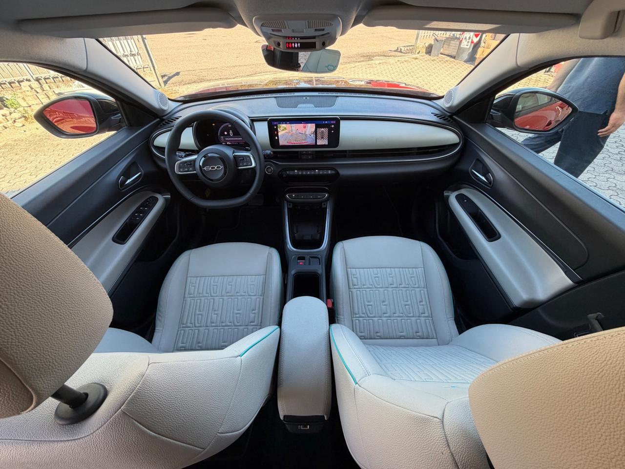 Fiat 600 Hybrid 100 CV DCT MHEV La Prima