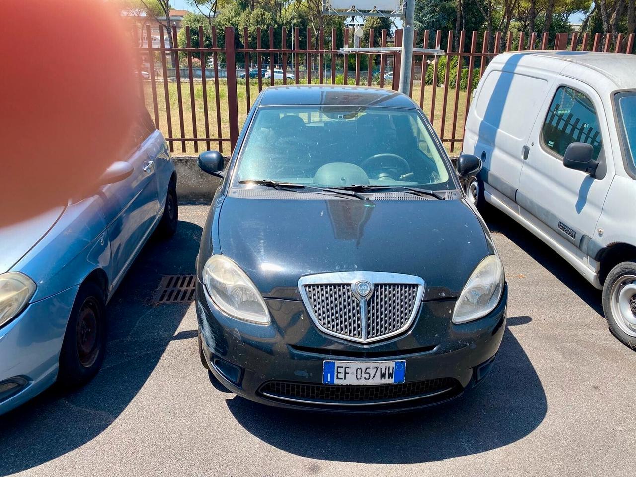 2 Lancia Ypsilon -Fiat idea - Opel meriva - IN BLOCCO