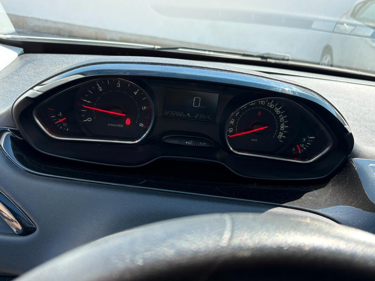 Peugeot 208 1.4 HDi 68 CV 5 porte Active
