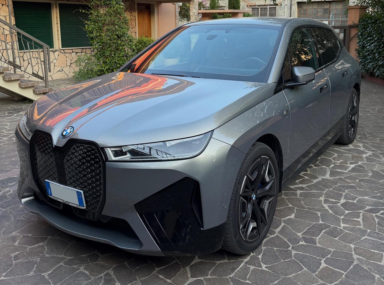 Bmw IX M60 - PREZZO TOP SUD EUROPA