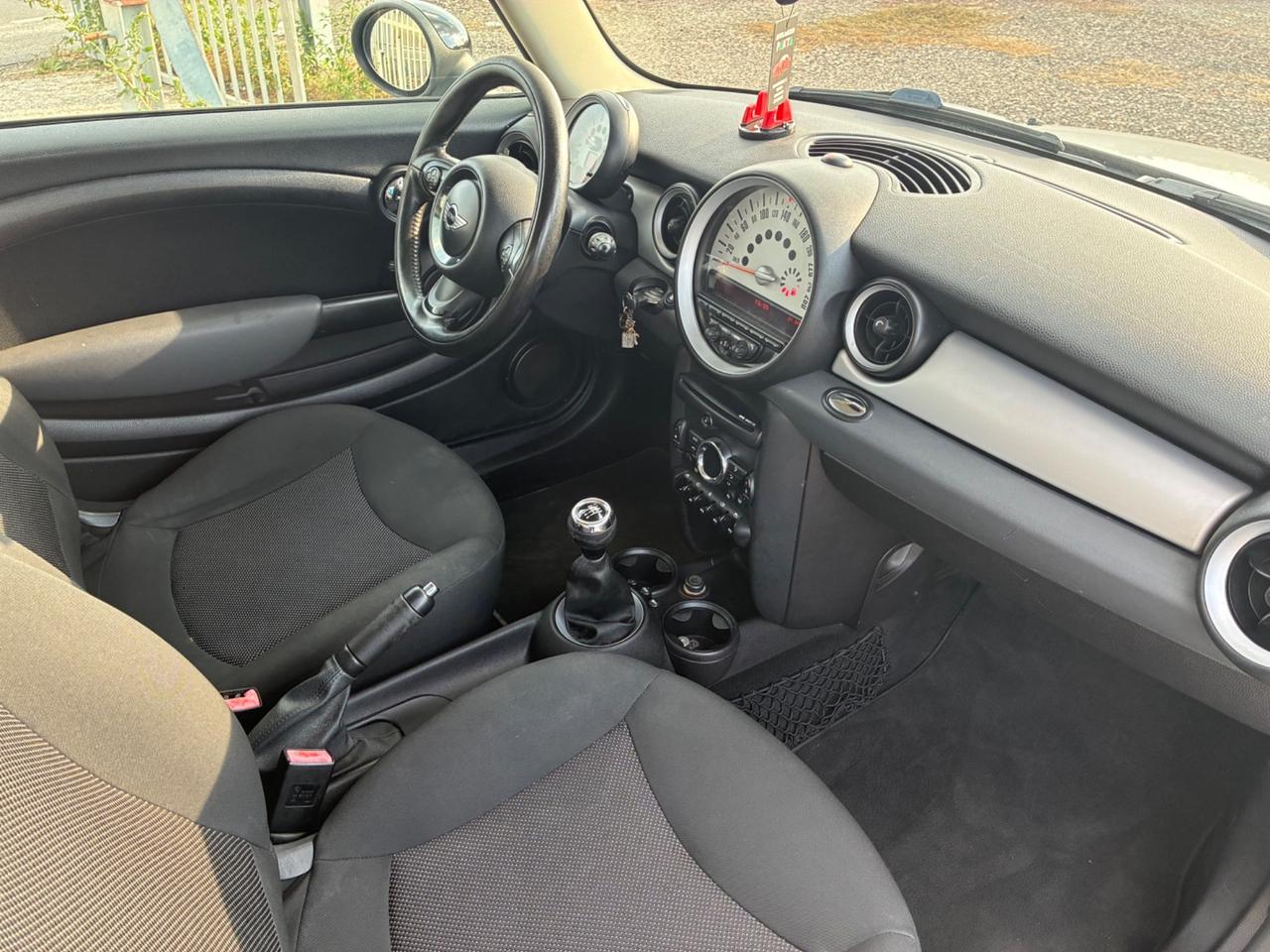 Mini One 1.6 Cooper D 112cv - 2011