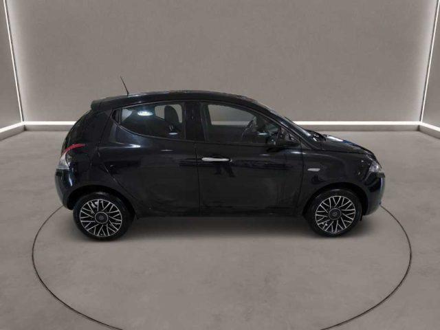 LANCIA Ypsilon 3ª serie - 1.0 FireFly 5 porte S&S Hybrid Gold