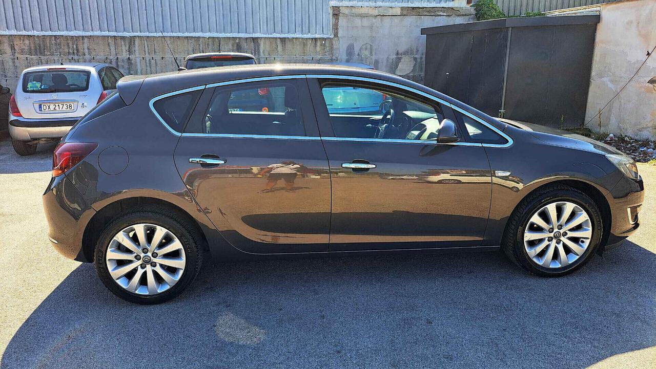 Opel Astra 1.4 Benzina 120CV Cosmo