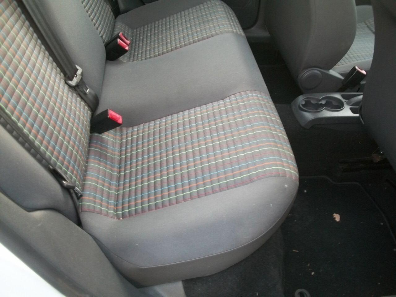 Volkswagen Polo 1.2/60CV 5p. United CC 1200 EURO 04 BENZINA KM 199500 SI NUOVI PATENTATI GARANZIA UN ANNO