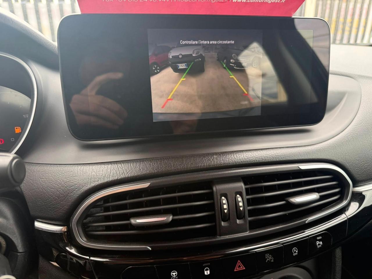Fiat Tipo 1.6 Mjt S&S SW full led cockpit