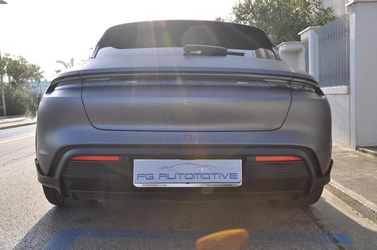 Porsche Taycan 4 Cross Turismo