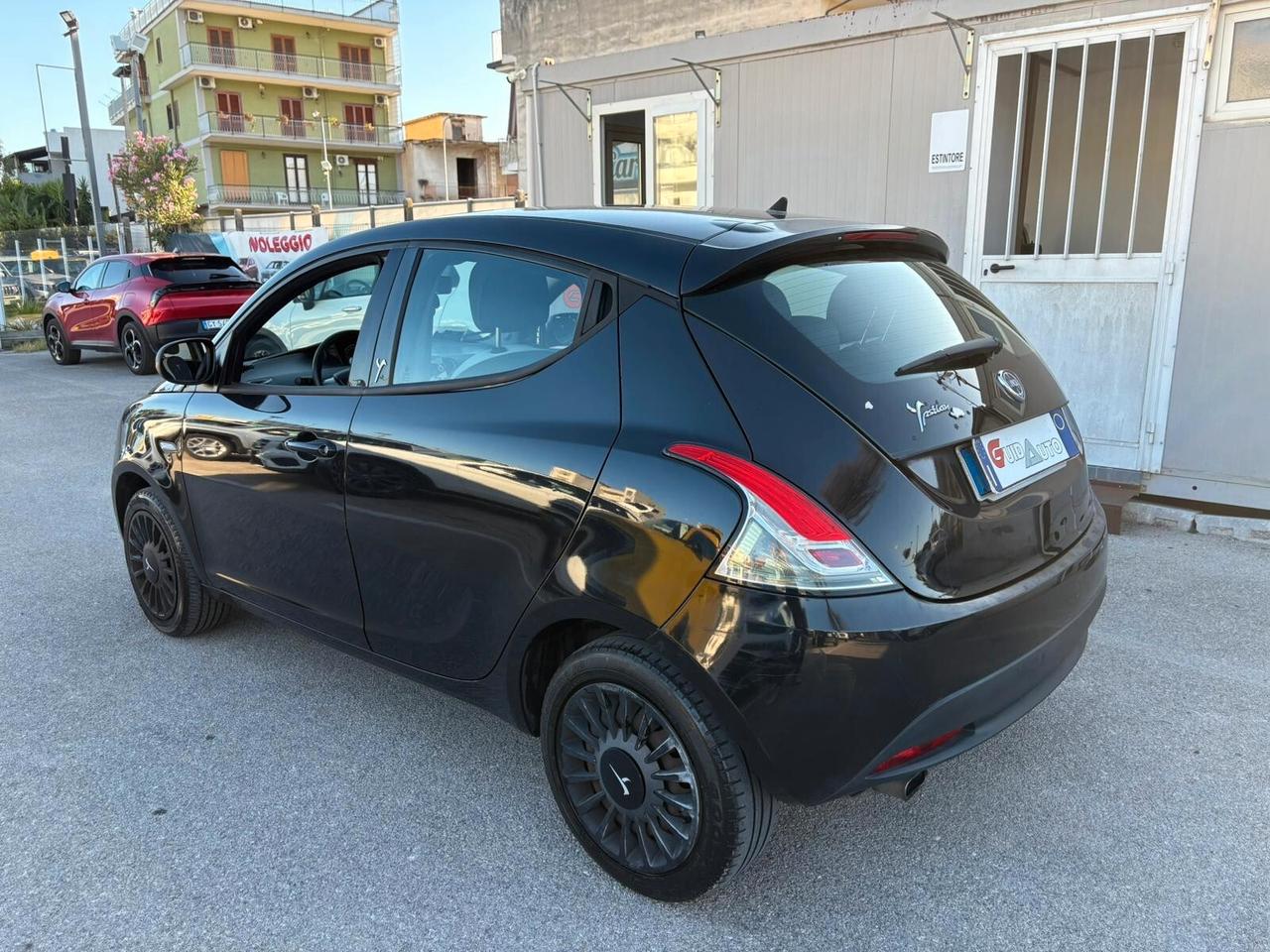 Lancia Ypsilon 1.2 69 CV 5 porte S&S Platinum