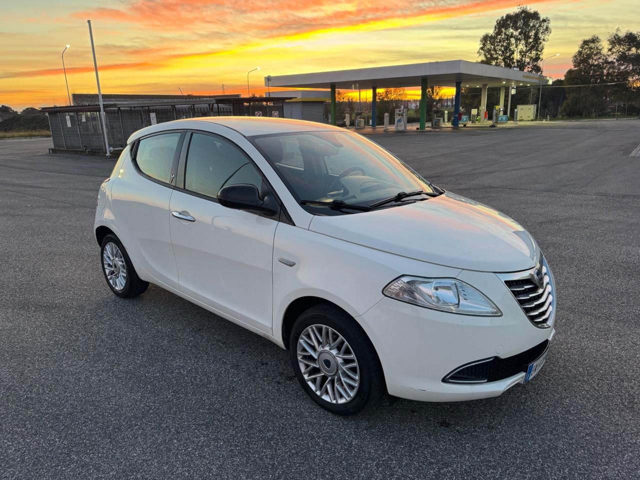 Lancia Ypsilon 1.3 MJT 16V 95 CV 5 porte S&S Mya