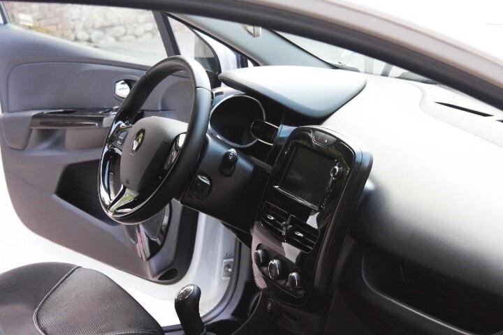 Renault Clio 1.2 75CV GPL 5 porte Live ESTETICA ESEMPLARE COLLAUDO FINO AL 2033 CLIMA NAVI CERCHI LEGA