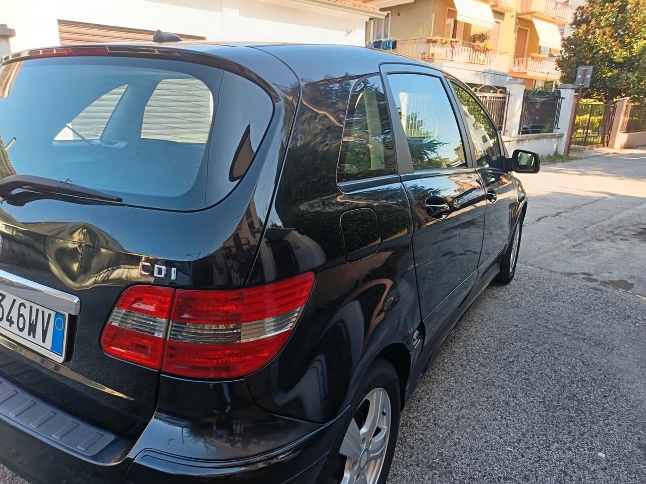 Mercedes b180 CDI Avan 2011 ok neo patente