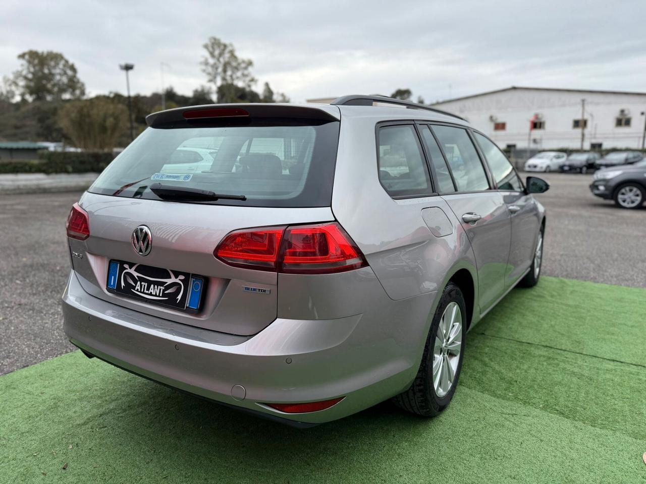 Volkswagen Golf Variant 1.6 TDI 110 CV DSG Executive BlueMotion Tech.