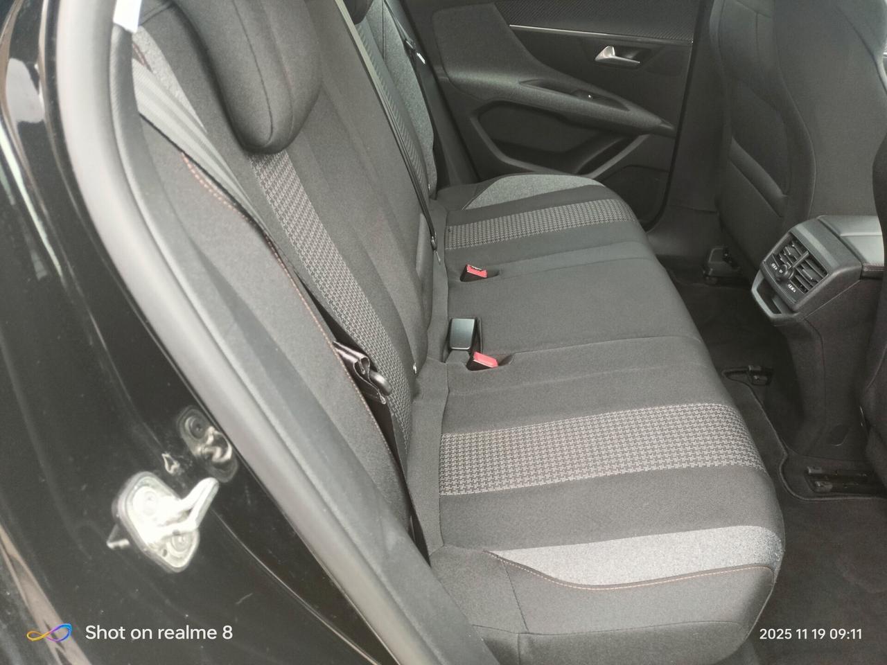 Peugeot 3008 BlueHDi 130 S&S Business