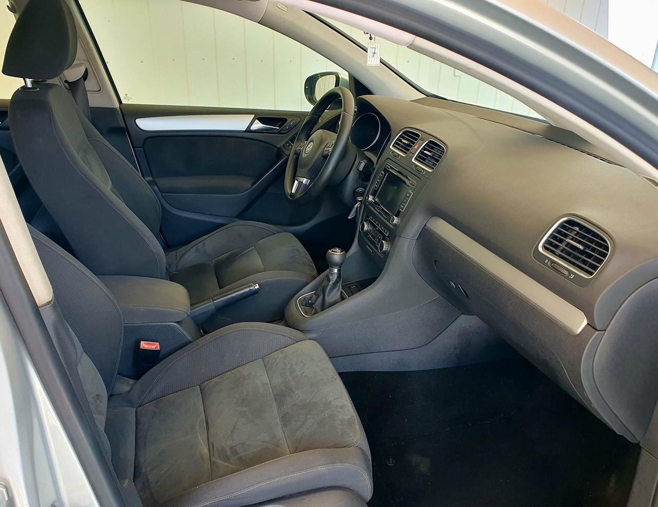 Volkswagen Golf 1.4 BENZ. - 2010 - KM. 164.000