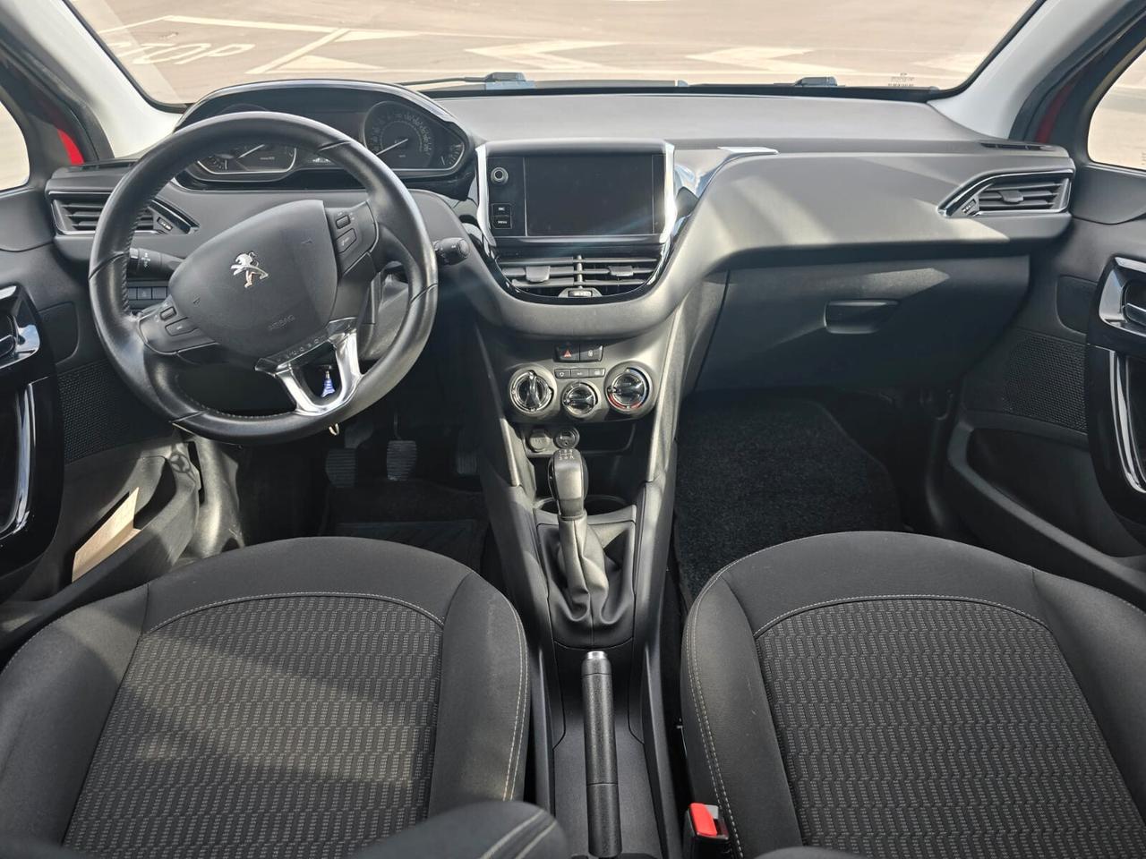 Peugeot 208 PureTech 82 5 porte Allure