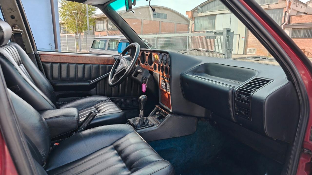 Lancia Thema 8.32