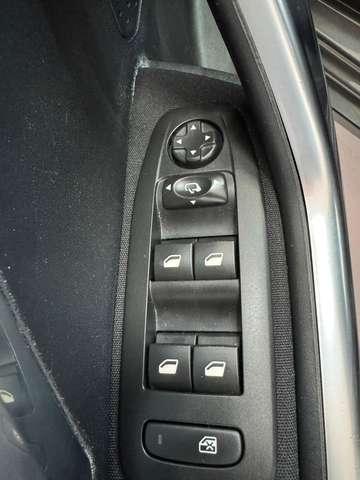 Peugeot 2008 2008 1.5 bluehdi Allure s