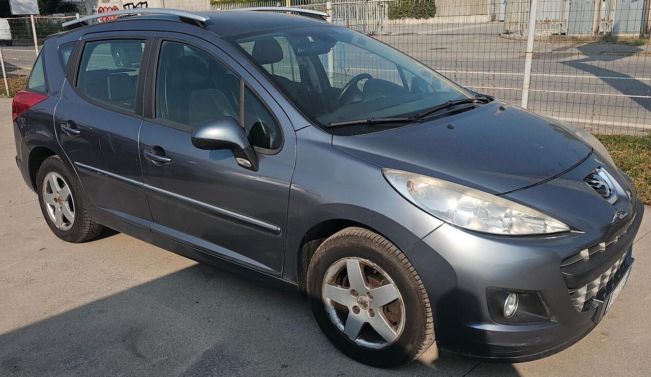 PEUGEOT 207 1.4 TETTO PANORAMICO