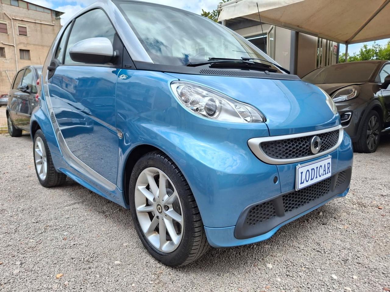 Smart ForTwo 1000 52 kW coupé passion