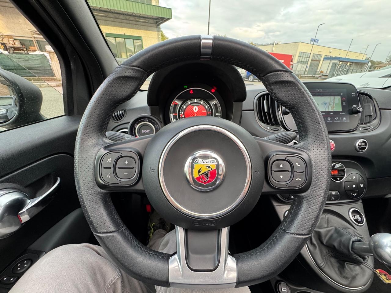 Abarth 595 C 1.4 Turbo T-Jet 165 CV
